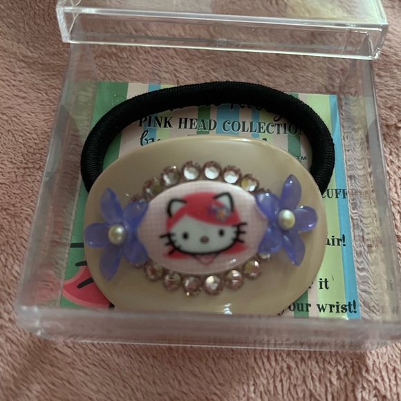 TARINA TARANTINO for HELLO KITTY NWT RARE PONYCUFF - Picture 2 of 5